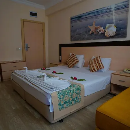 Smile Hotel Side